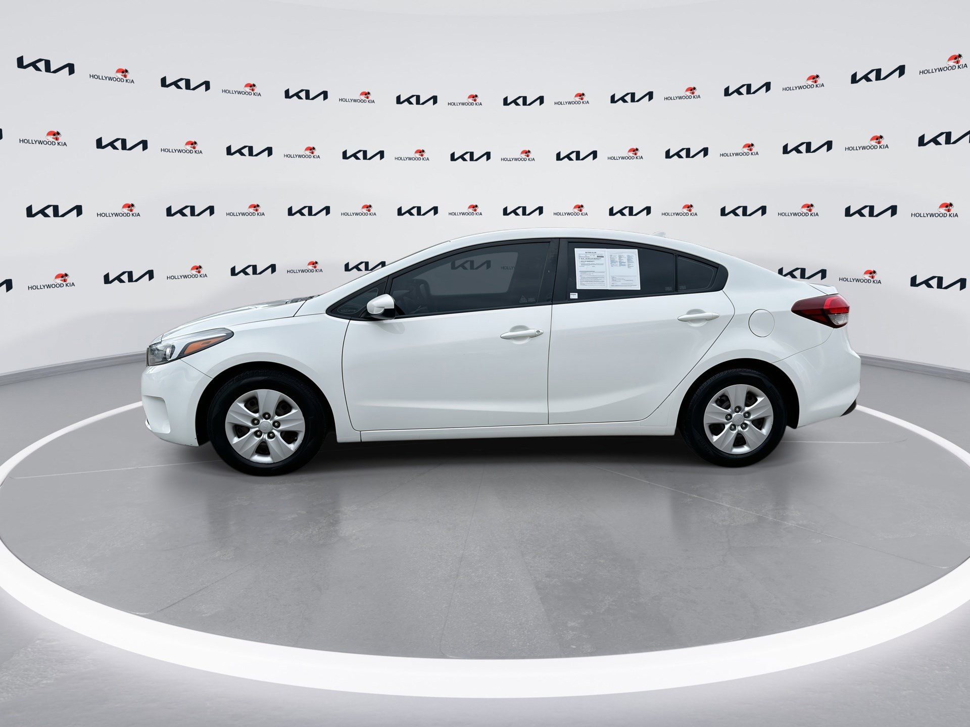 Used 2018 Kia Forte LX image 5