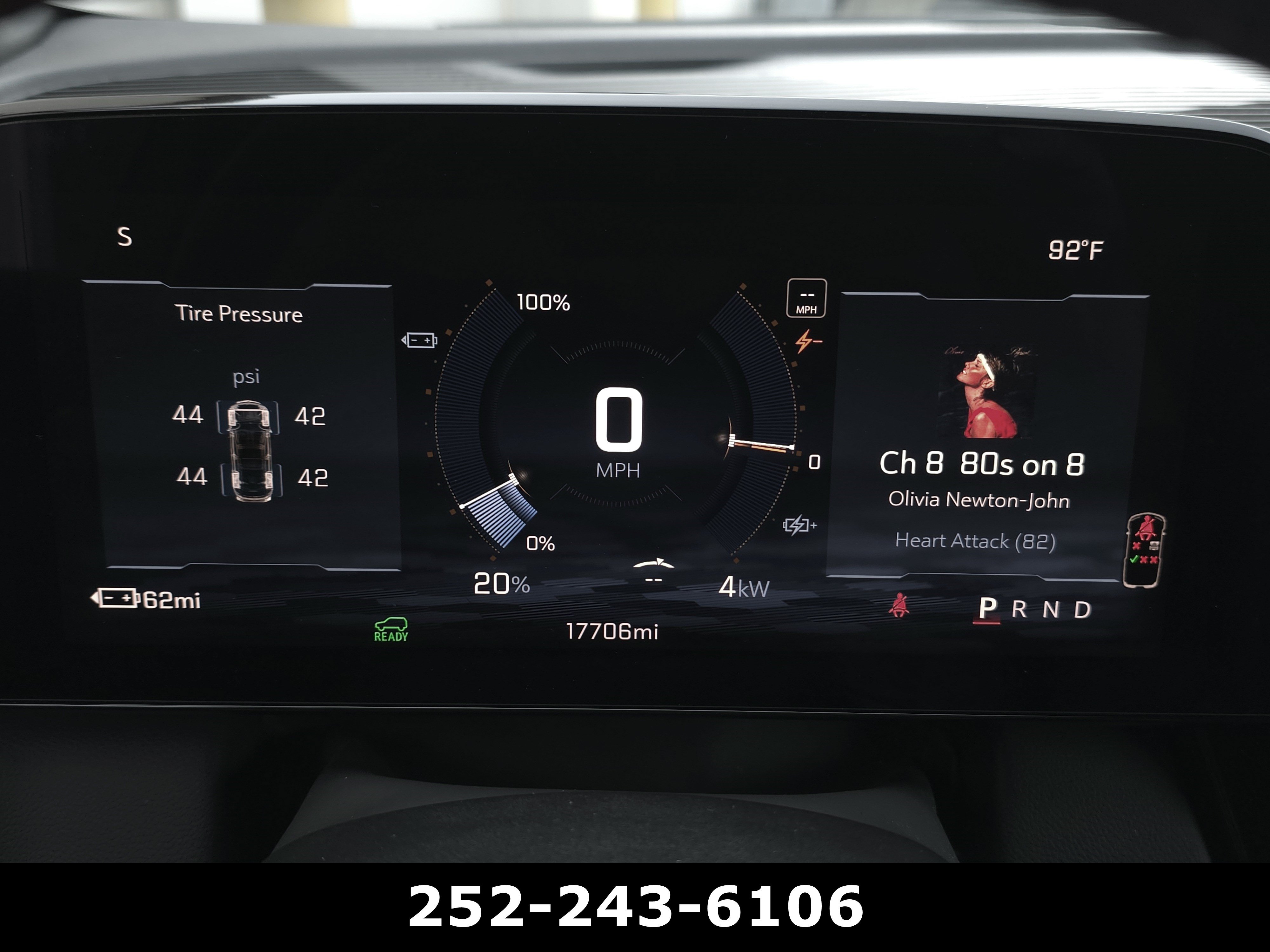 Used 2024 Chevrolet Equinox EV RS FWD image 28