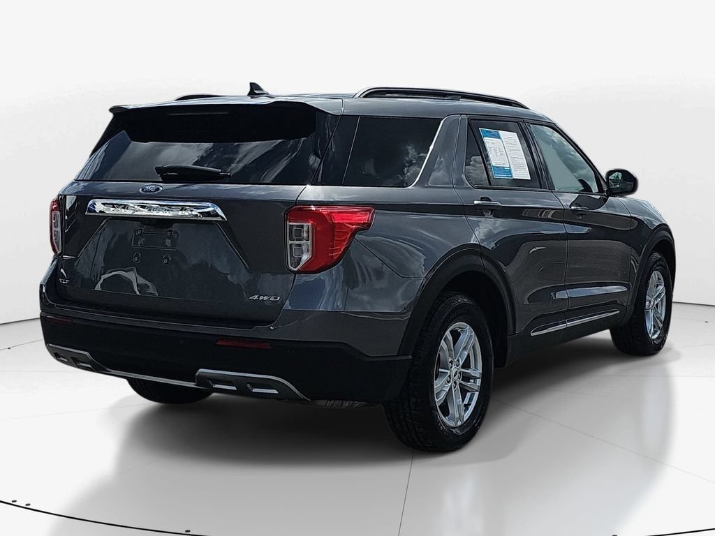 Used 2023 Ford Explorer XLT w/ Equipment Group 202A AWD/4WD image 6