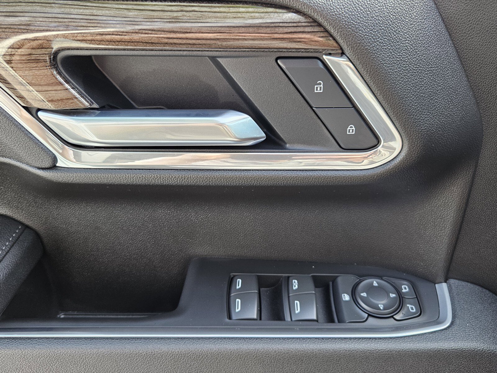New 2025 Chevrolet Silverado 1500 LT image 14