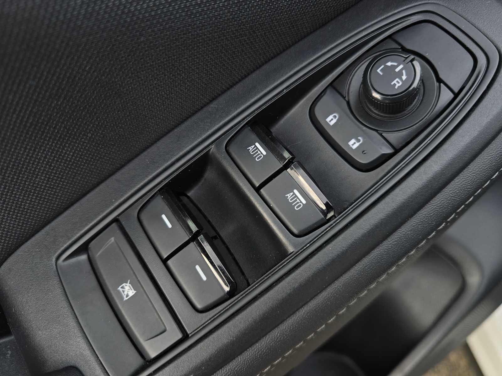 Used 2023 Subaru Forester Premium image 25