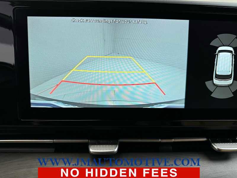 Used 2022 Kia Carnival EX FWD image 34