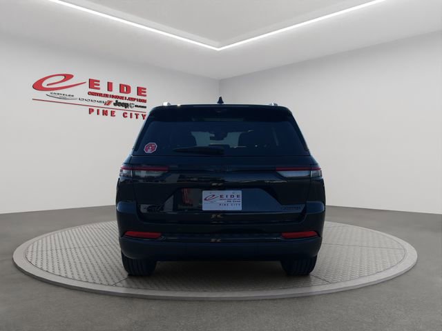 New 2025 Jeep Grand Cherokee Limited image 4