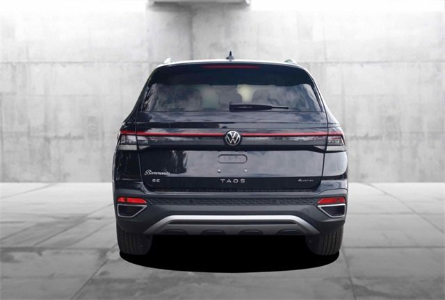 New 2025 Volkswagen Taos SE image 6