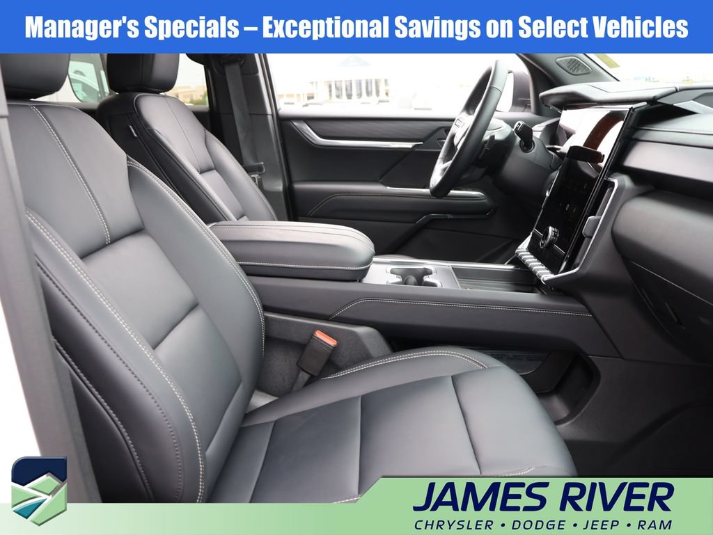 Used 2026 GMC Acadia Elevation w/ Elevation Premium Package AWD/4WD image 9