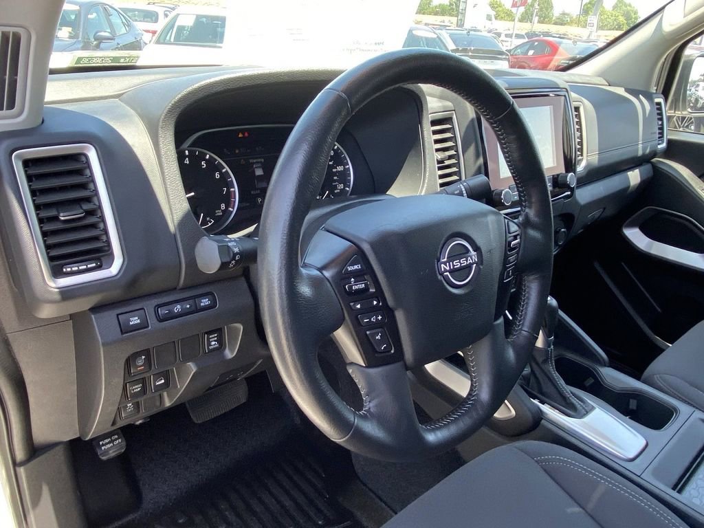 Used 2024 Nissan Frontier SV w/ Hardbody Edition AWD/4WD image 21