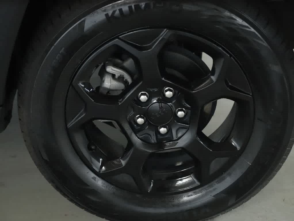 Used 2023 Jeep Compass Trailhawk w/ Trailhawk Convenience Group AWD/4WD image 38