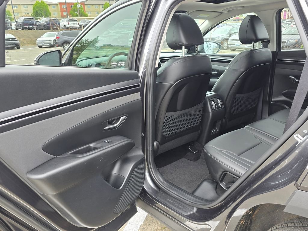 Used 2023 Hyundai Tucson SEL w/ Convenience Package AWD/4WD image 13