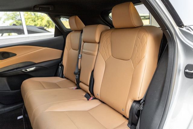 Used 2024 Lexus RX 350h image 12