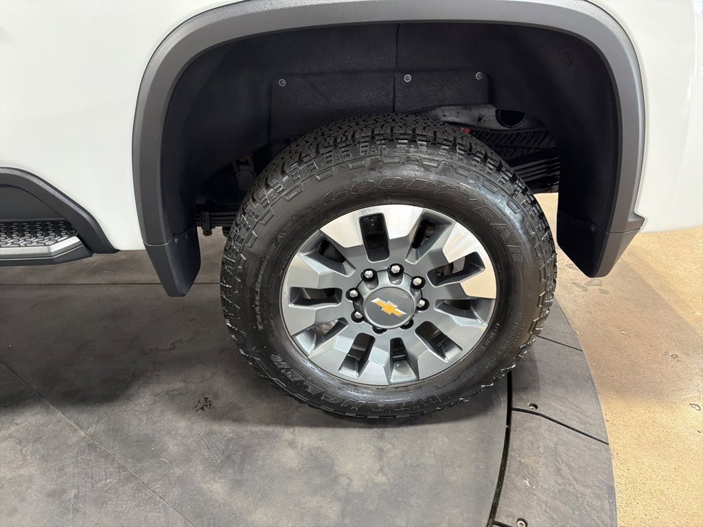 Certified 2022 Chevrolet Silverado 2500 LT w/ Convenience Package image 35