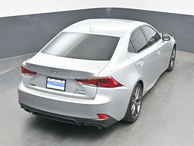 Used 2017 Lexus IS 200t F Sport w/ F Sport Package RWD image 41
