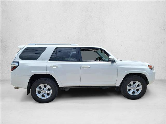 Used 2017 Toyota 4Runner SR5 Premium RWD image 4