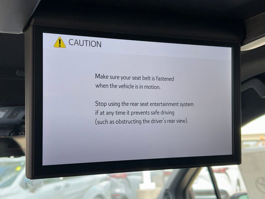 New 2026 Toyota Sienna Platinum image 29