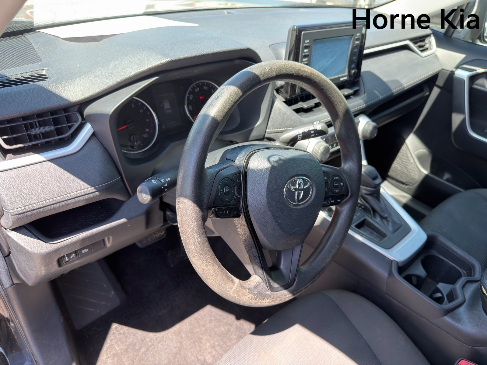 Used 2021 Toyota RAV4 LE FWD image 13