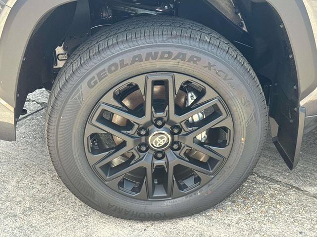 New 2026 Toyota Tundra SR5 AWD/4WD image 4