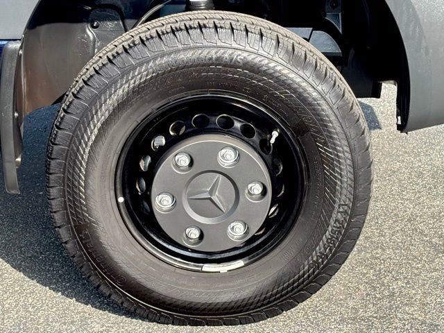 Used 2025 Mercedes-Benz Sprinter 3500 image 36