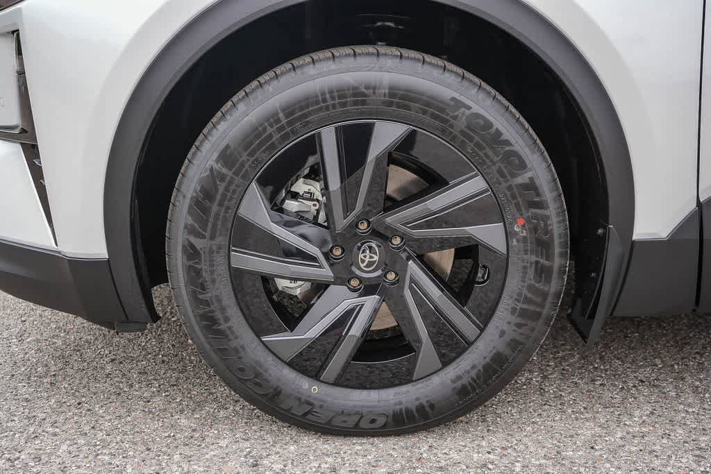 New 2026 Toyota C-HR AWD/4WD image 11