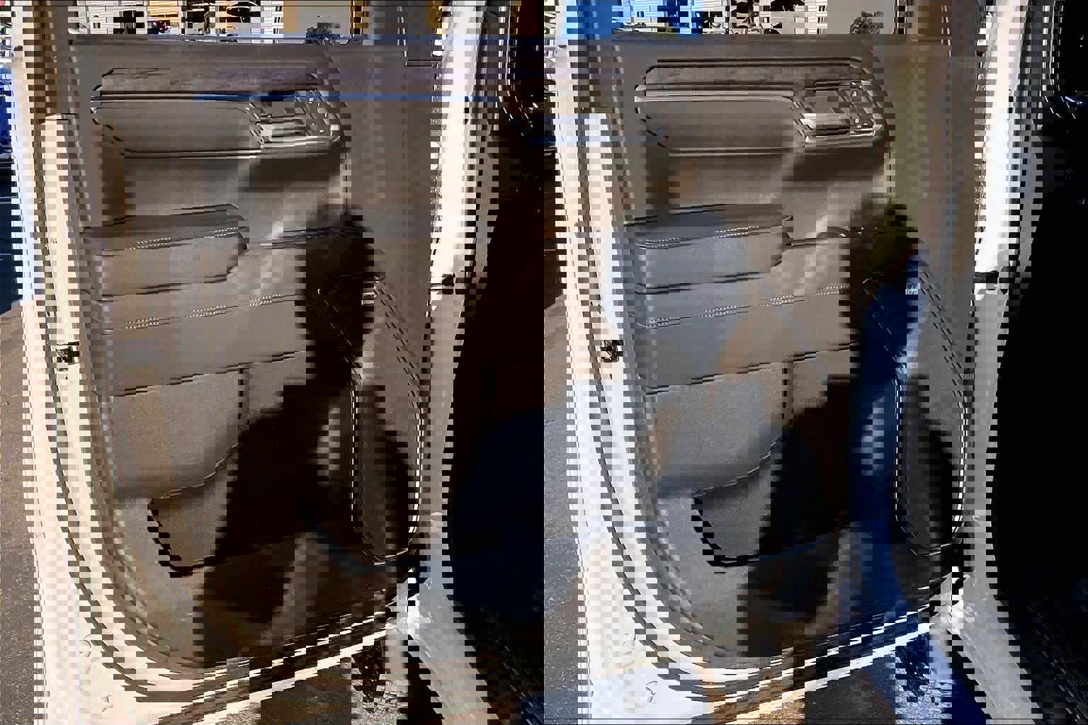 Used 2022 Chevrolet Silverado 1500 LTZ w/ LTZ Premium Package image 25