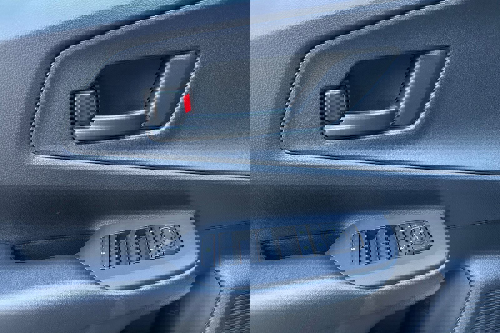 New 2026 Toyota Prius Plug-In Hybrid image 11