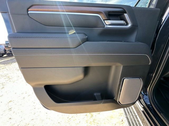 New 2026 GMC Sierra 2500 Denali w/ Denali Reserve Package image 25