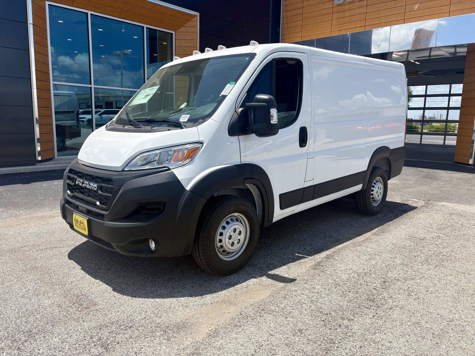 New 2026 RAM ProMaster 1500 w/ Convenience Group FWD image 1
