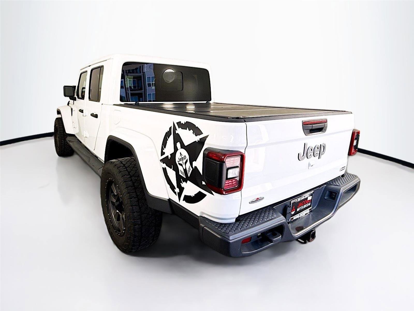 Used 2020 Jeep Gladiator Overland AWD/4WD image 14