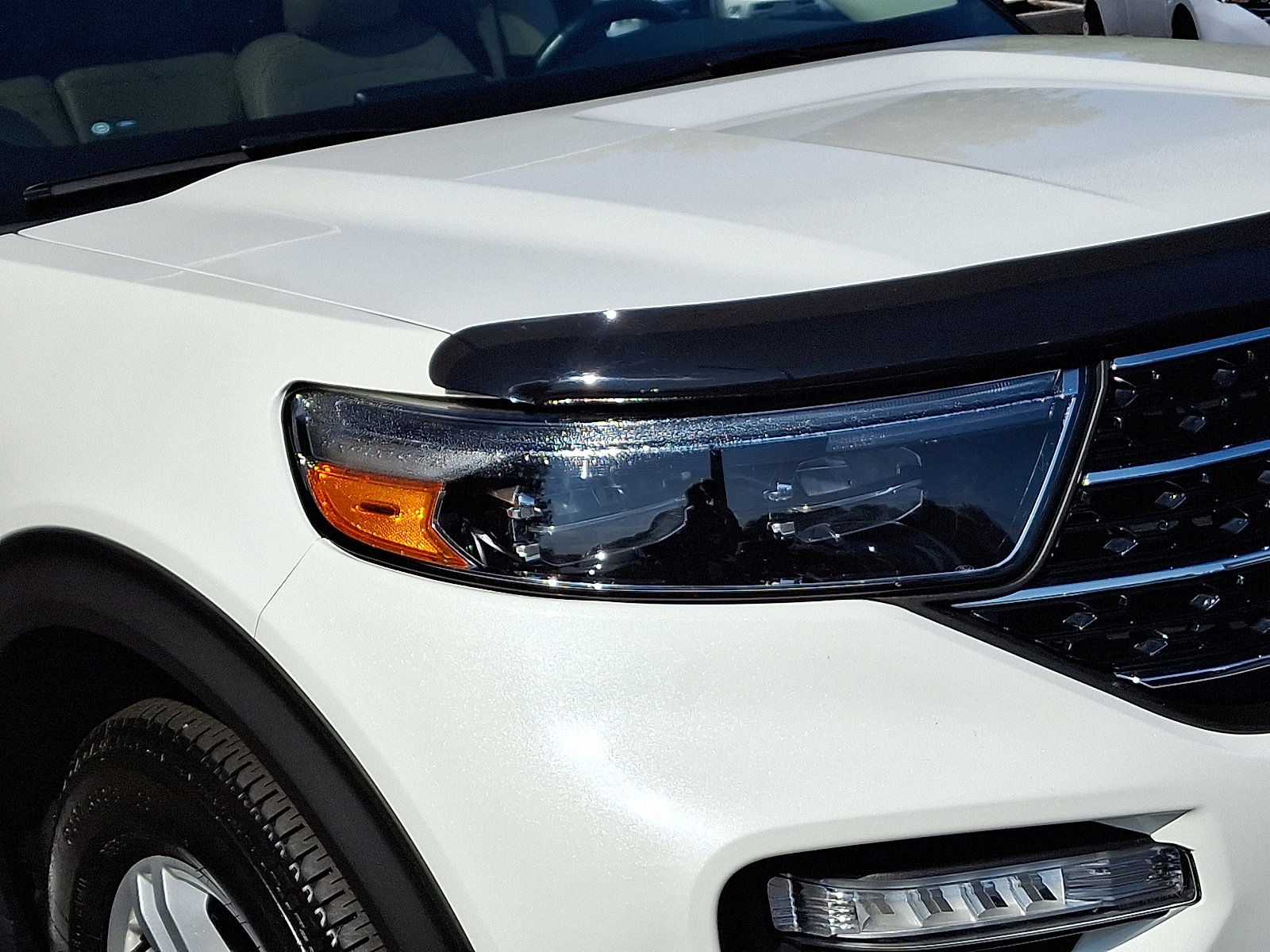 Used 2020 Ford Explorer XLT w/ Equipment Group 202A image 9