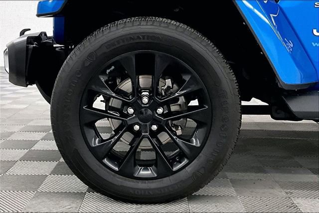 Used 2021 Jeep Wrangler Unlimited Sahara w/ Cold Weather Group image 10