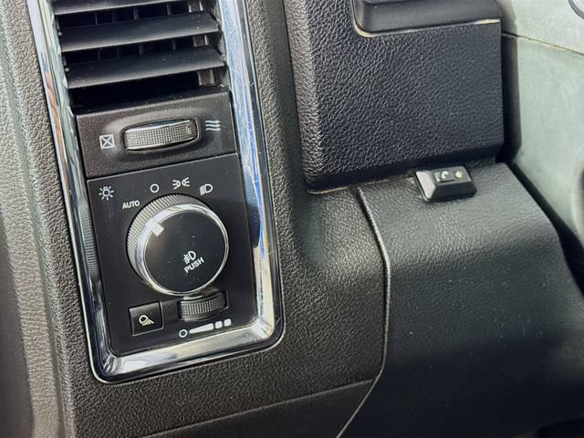 Used 2016 RAM 2500 Laramie w/ Sport Appearance Group AWD/4WD image 10