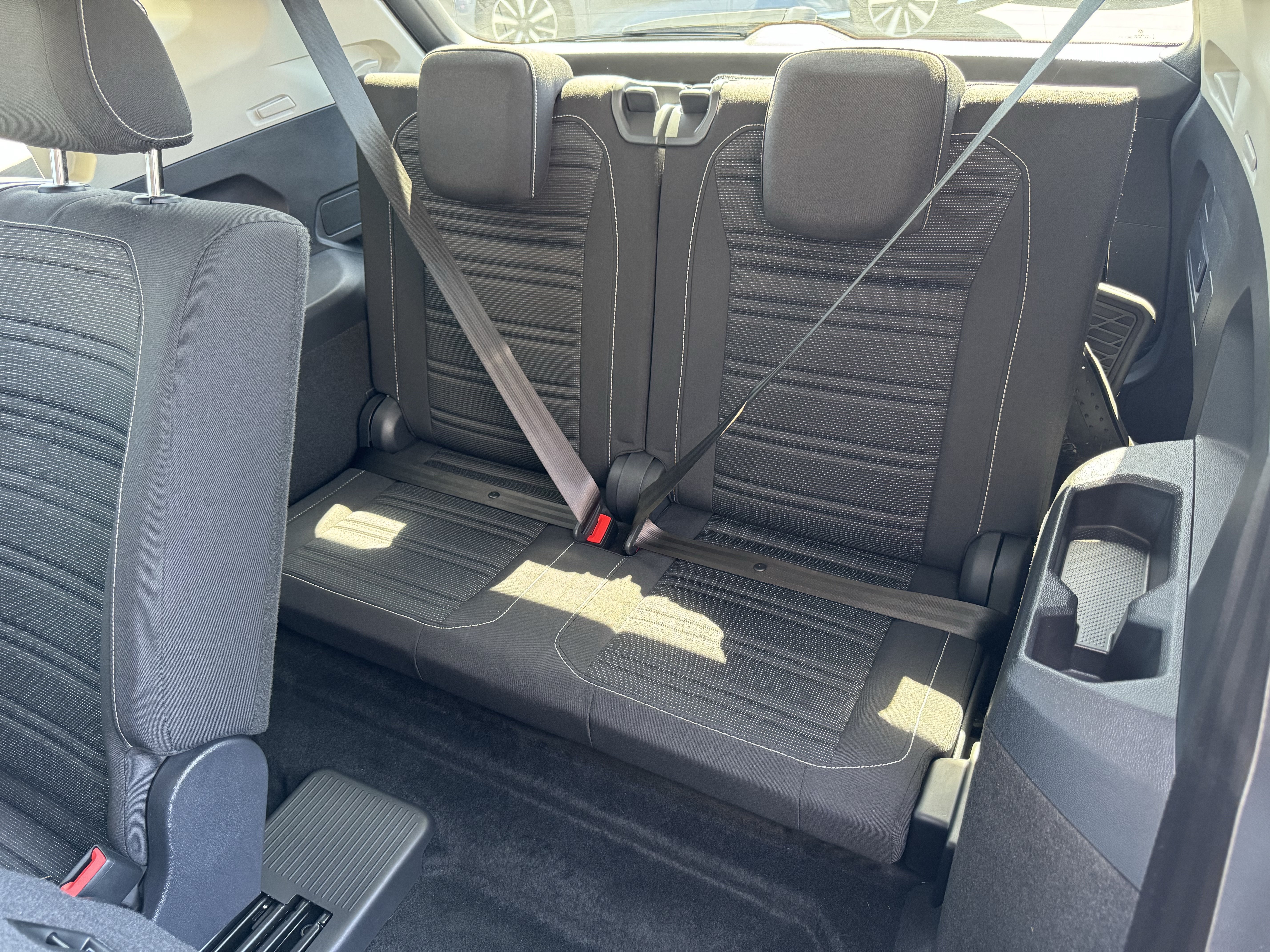 Used 2024 Volkswagen Tiguan S FWD image 32