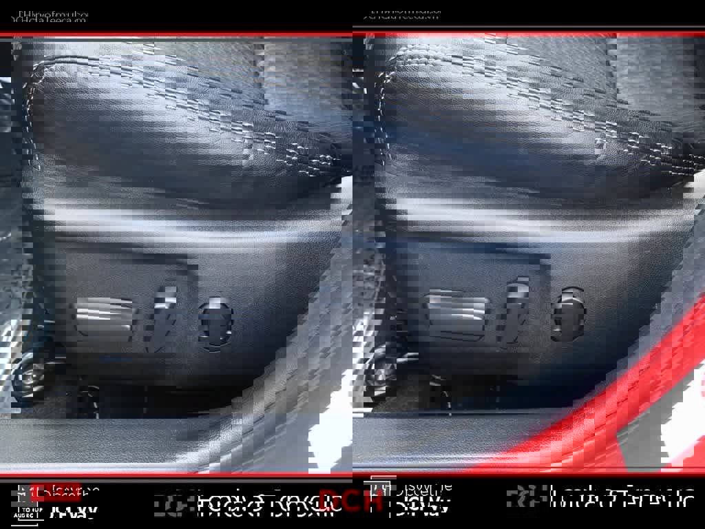 Used 2014 Toyota Camry SE image 17