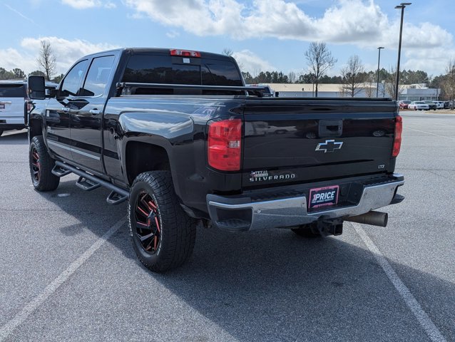 Used 2017 Chevrolet Silverado 2500 LTZ w/ Duramax Plus Package image 7