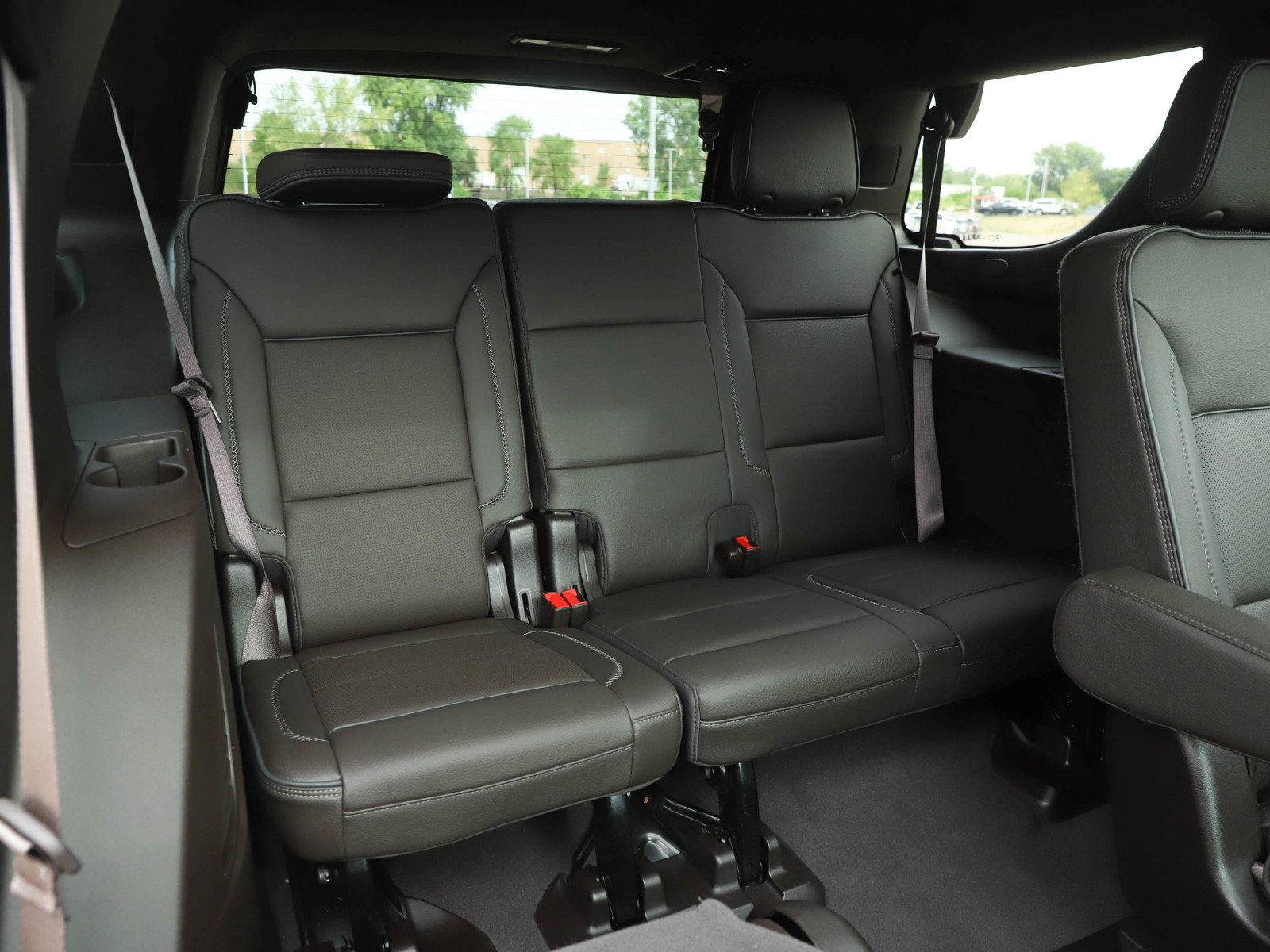 Used 2023 GMC Yukon Denali w/ Denali Reserve Package AWD/4WD image 13