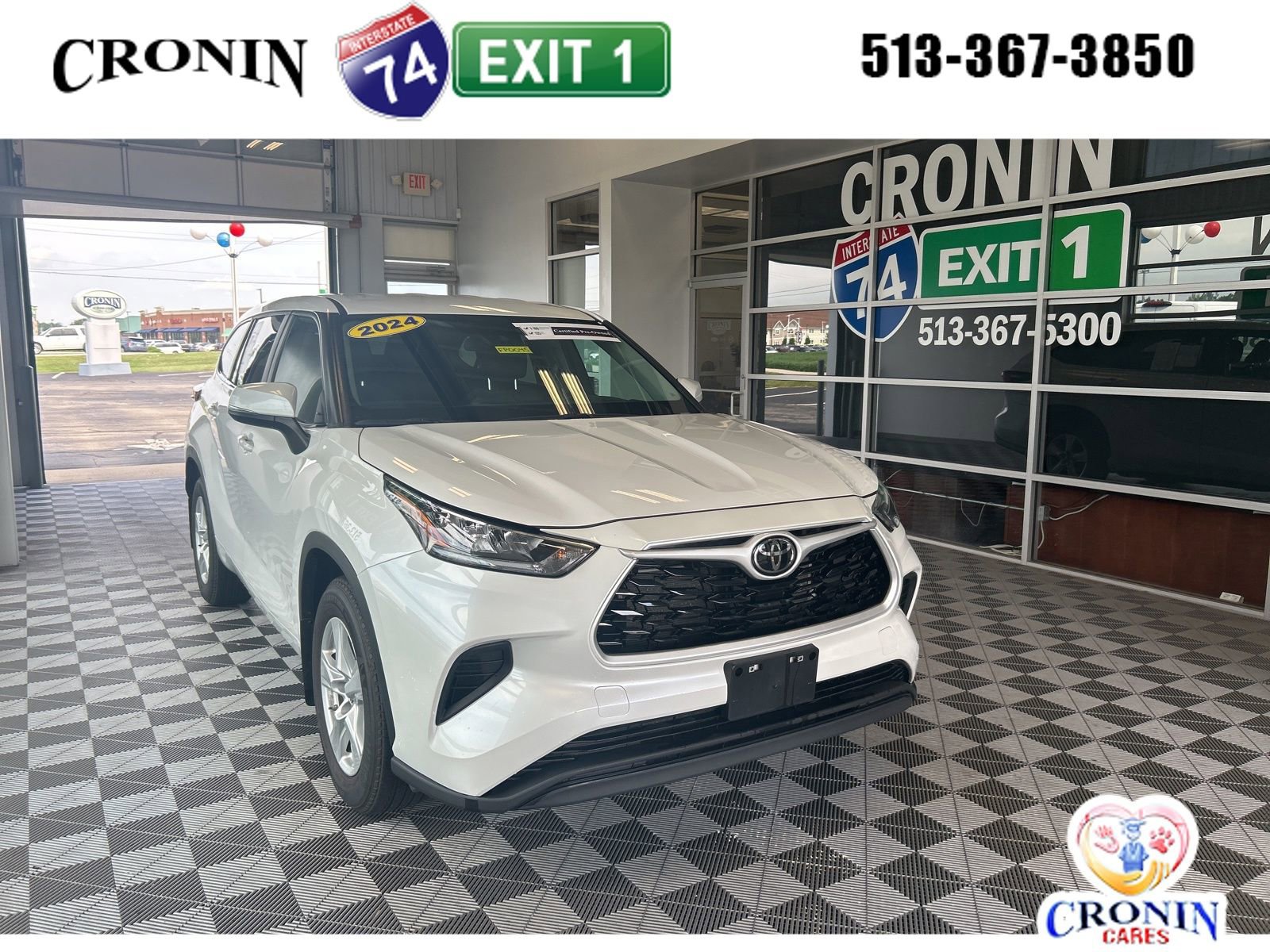 Used 2024 Toyota Highlander LE