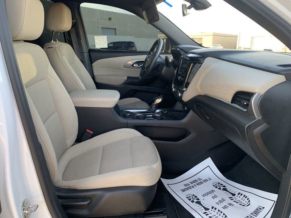 Certified 2023 Chevrolet Traverse LS w/ LPO, Cargo Package image 27