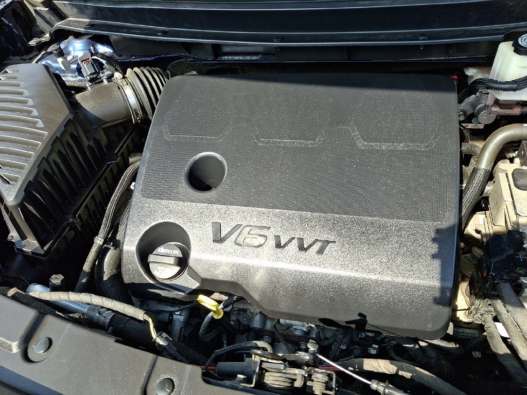 Used 2022 Chevrolet Traverse LS FWD image 30