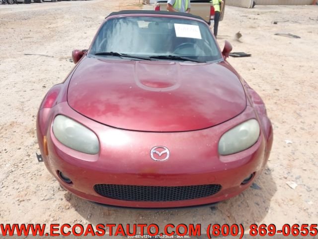 Used 2006 MAZDA MX-5 Miata Grand Touring RWD image 7