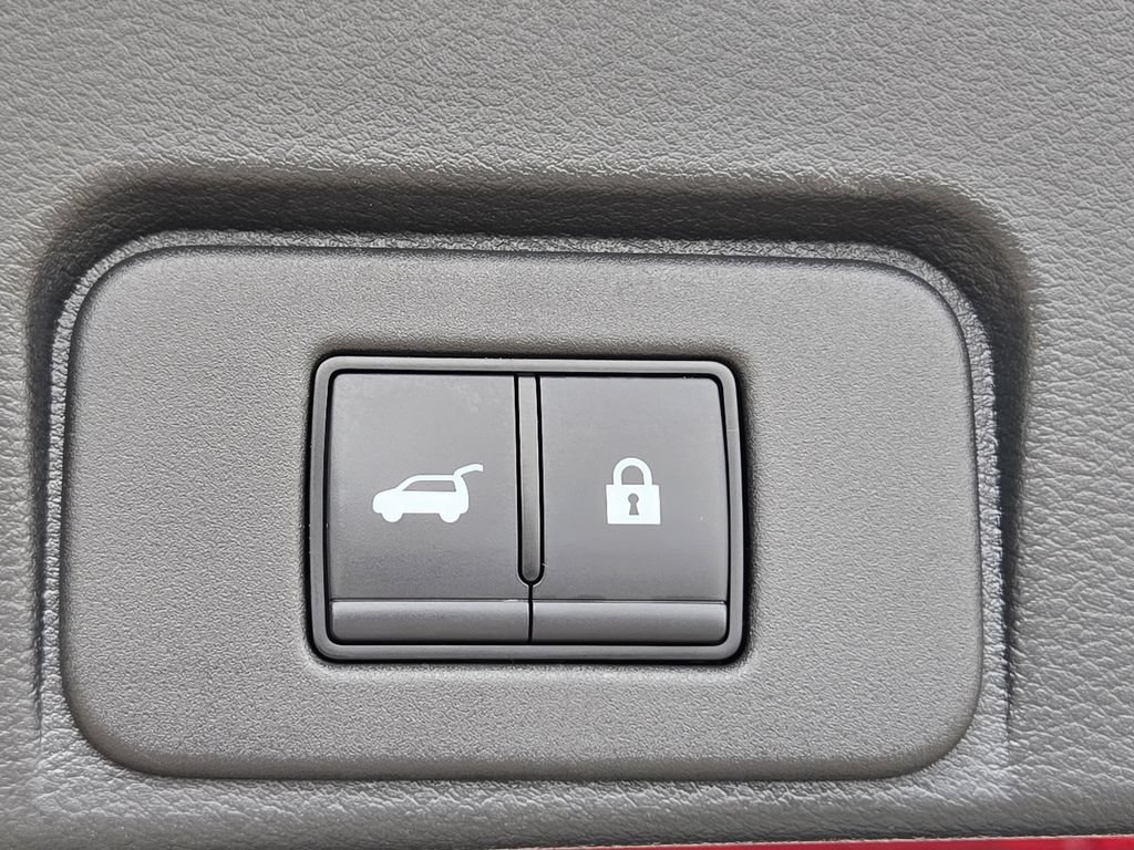 Used 2023 Nissan Rogue Platinum FWD image 13