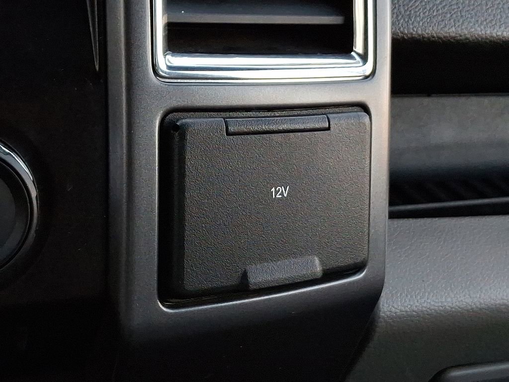 Used 2015 Ford F150 XLT AWD/4WD image 27
