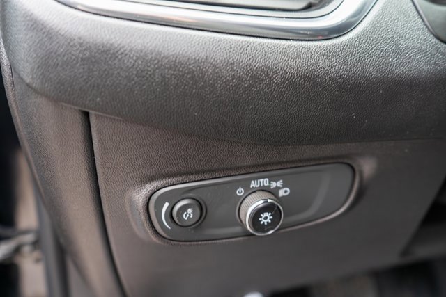 Used 2023 Chevrolet Equinox LT image 21