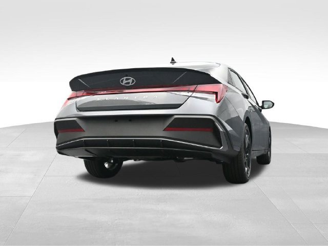 New 2026 Hyundai Elantra SEL Sport FWD image 35