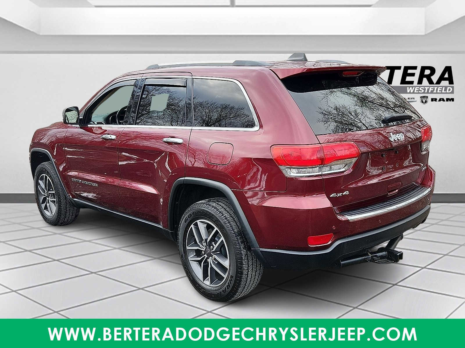 Used 2019 Jeep Grand Cherokee Limited image 4