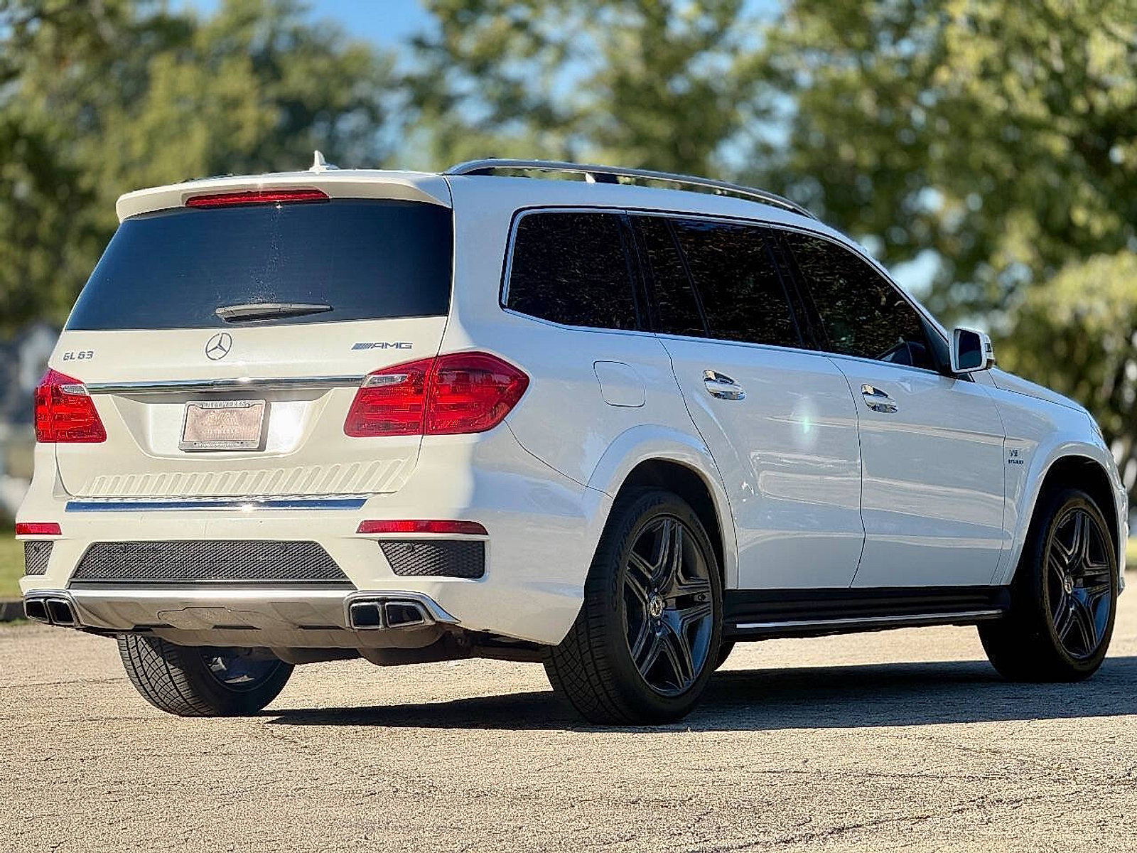 Used 2014 Mercedes-Benz GL 63 AMG 4MATIC image 4