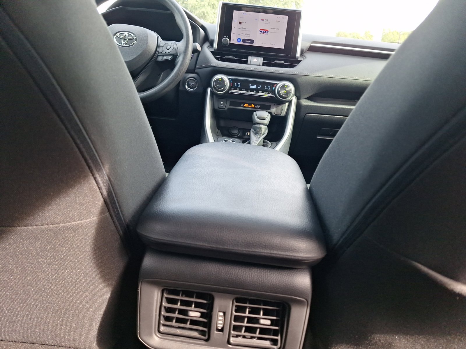 Used 2024 Toyota RAV4 XLE w/ Convenience Package AWD/4WD image 33