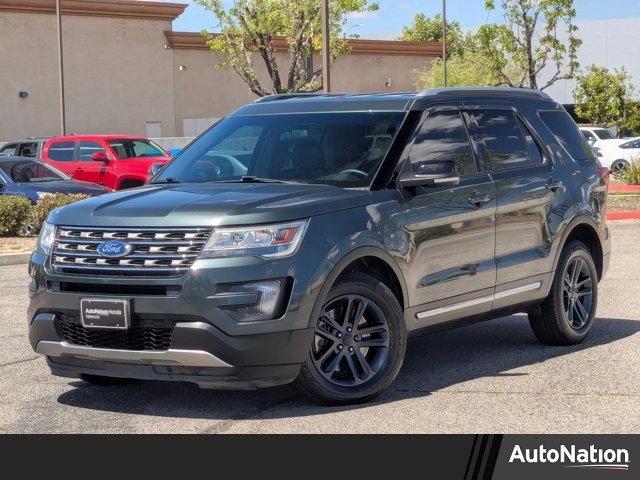 Used 2016 Ford Explorer XLT image 1