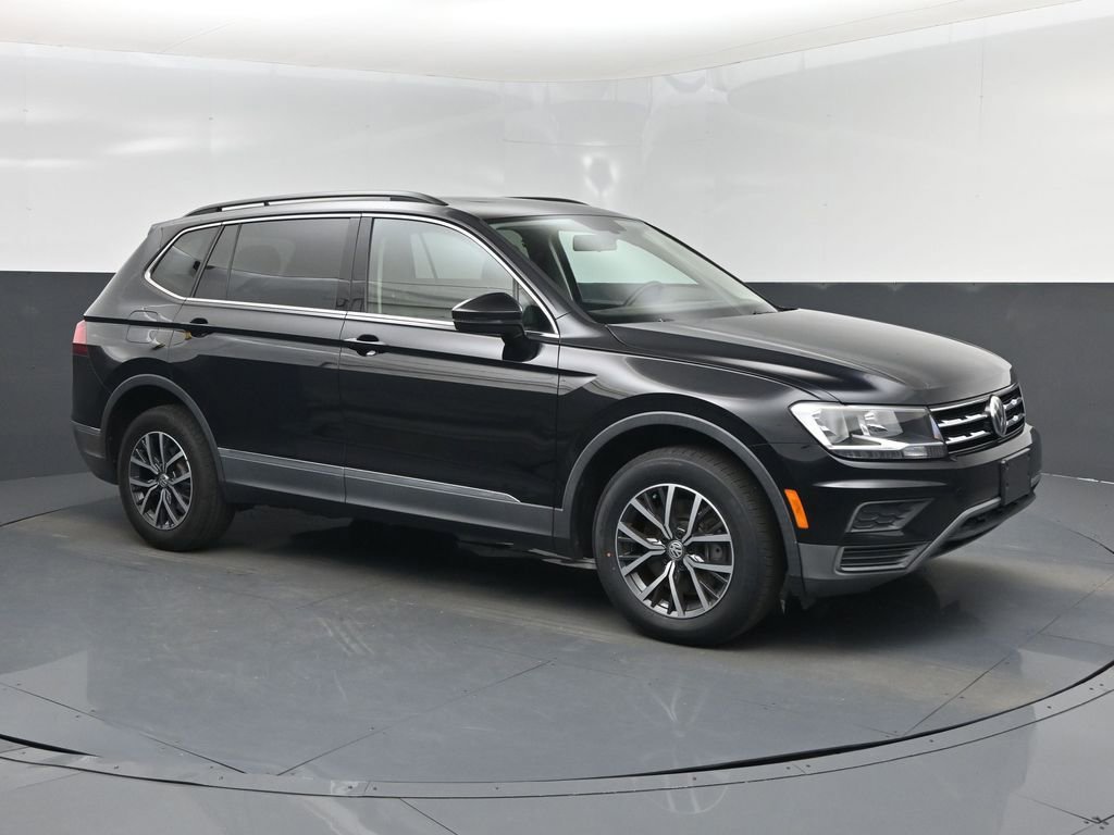 Used 2018 Volkswagen Tiguan SE w/ Panoramic Sunroof Package AWD/4WD image 1