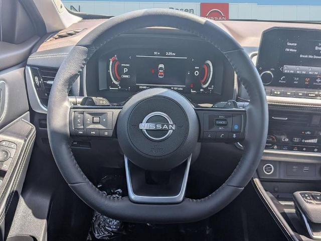 Certified 2023 Nissan Rogue Platinum w/ Platinum Premium Package AWD/4WD image 16