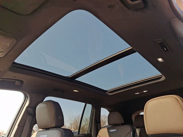New 2026 GMC Acadia Denali Ultimate w/ LPO, Floor Liner Package image 16