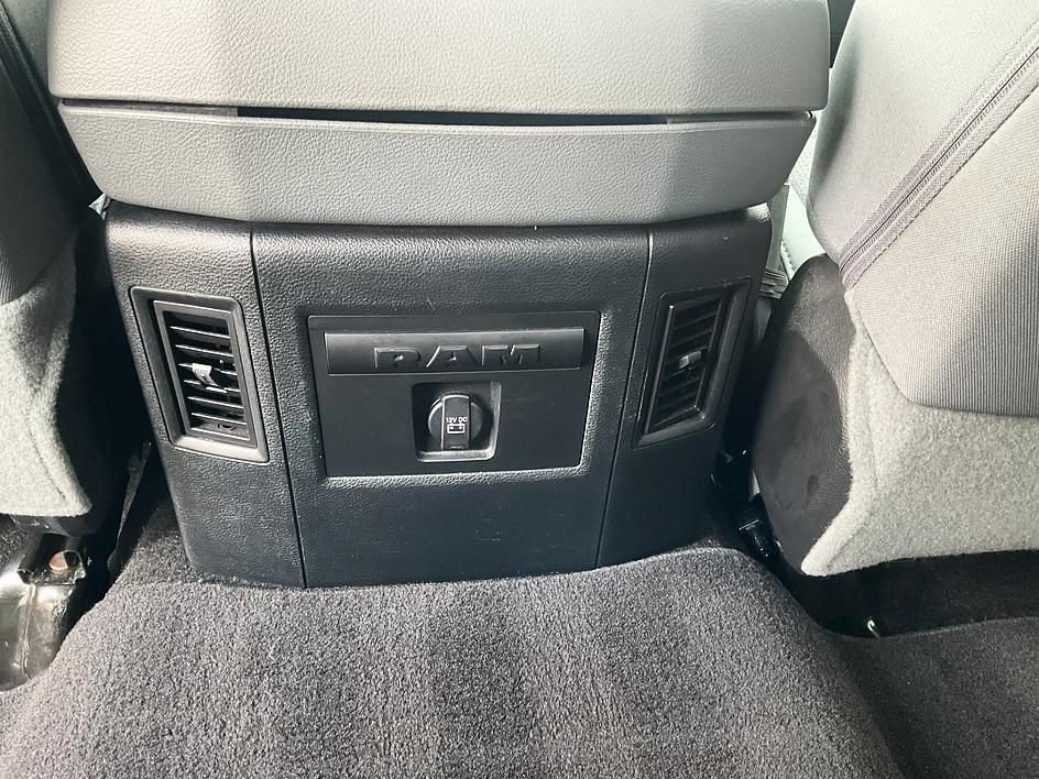 Used 2017 RAM 1500 Big Horn AWD/4WD image 31