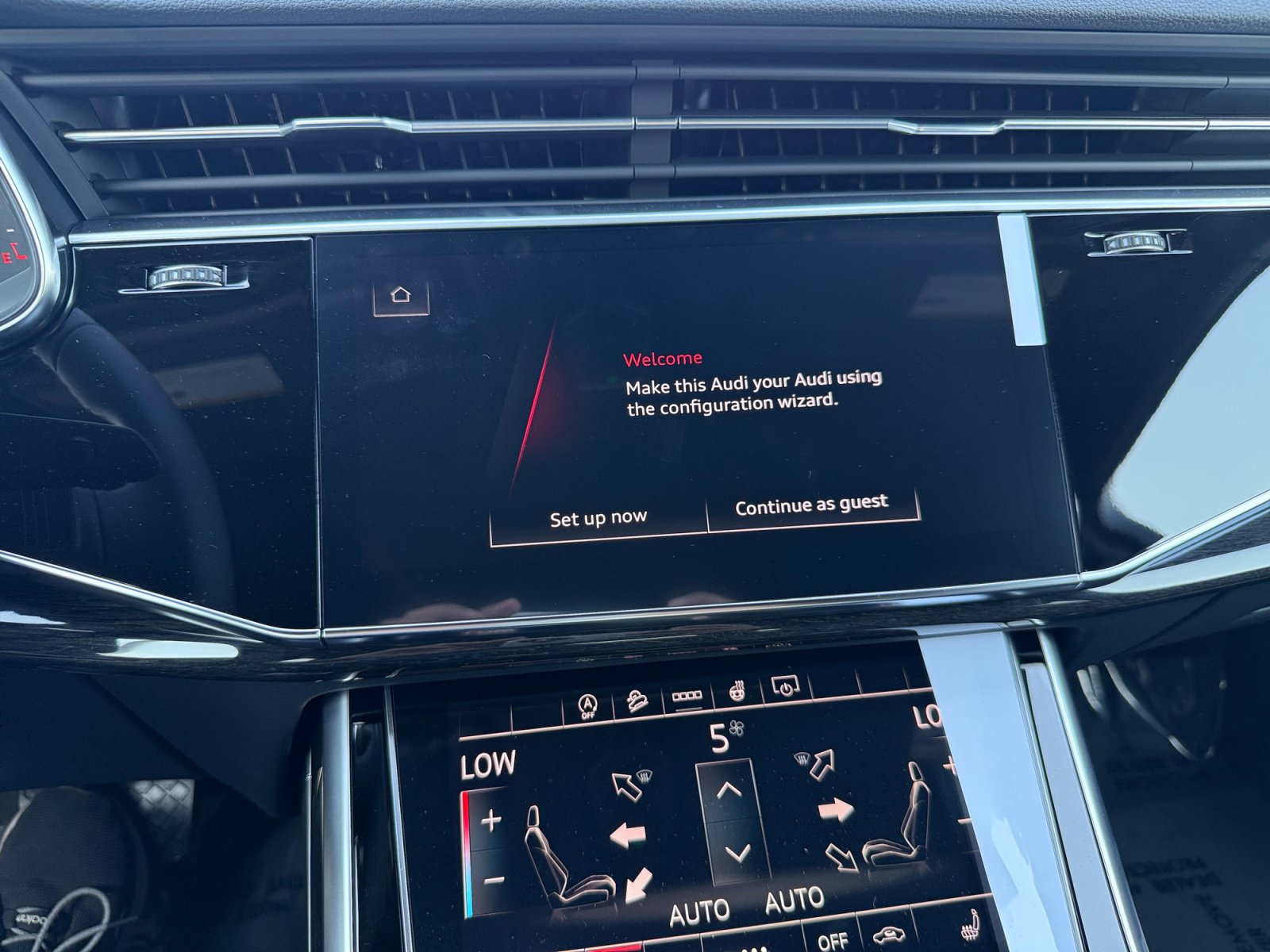 New 2026 Audi Q7 2.0T Premium AWD/4WD image 12